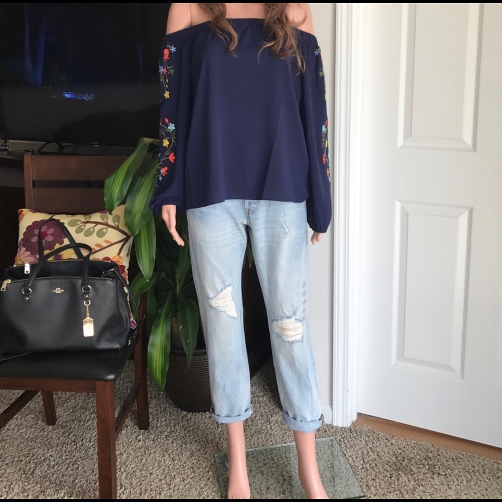 Levi’s 501 CT Light Wash Ripped Boyfriend Jeans 25 - Picture 1 of 8